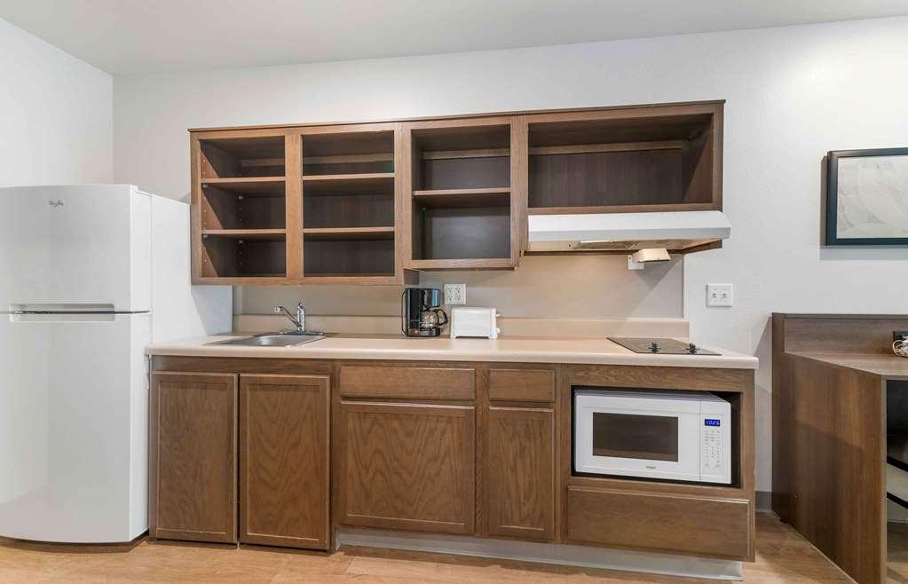 Extended Stay America Select Suites - Orlando - Airport Стая снимка